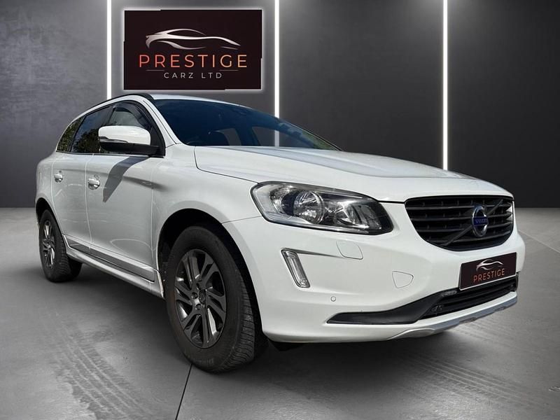 Used Volvo XC60 SE 2014 White SUV