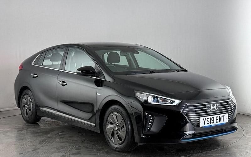 Black Used 2018 Hyundai Ioniq Premium Sedan | £12,700 (Fair price) - Image 1/3