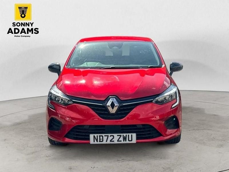 Used Renault Clio V Evolution 90 HP (66 kW) 2023 Red Hatchback