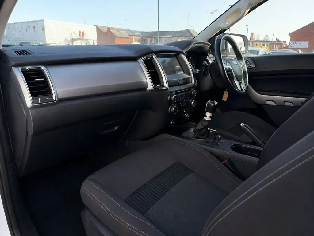 Begagnad Ford Ranger XLT 2021 Vit Pickup