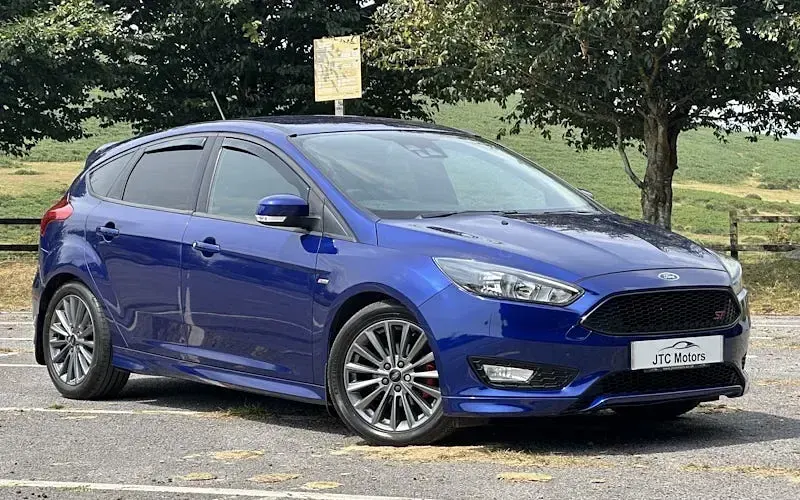 Used Ford Focus ST-Line 120 HP (88 kW) 2017 Hatchback