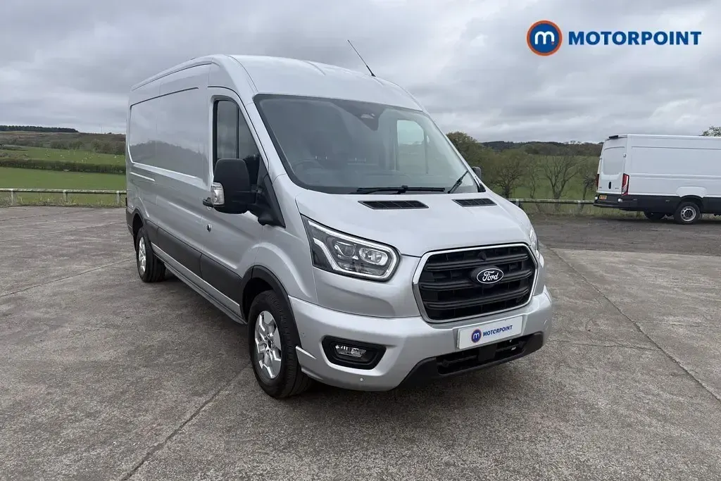 Usado Ford Transit Limited 165 HP (121 kW) 2024 Prateado Van