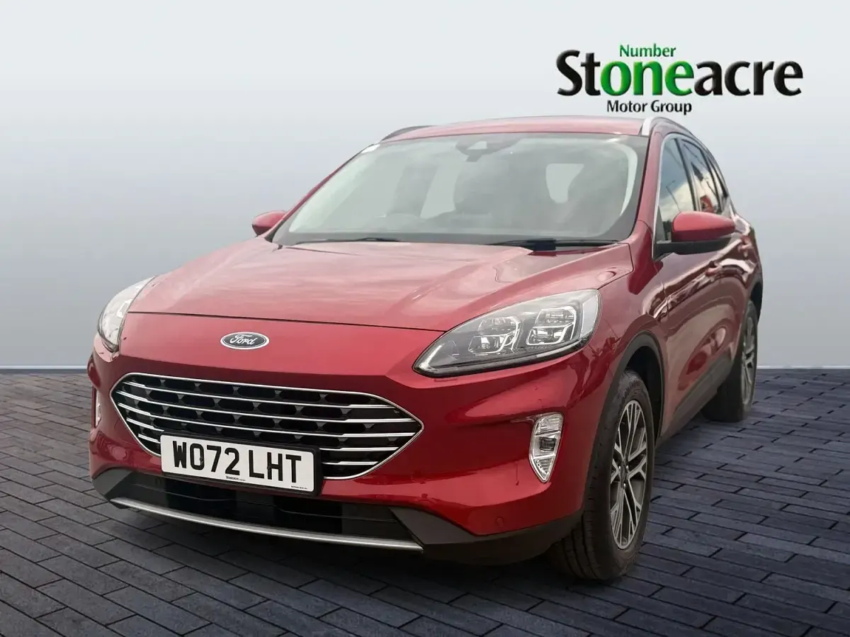 Used Ford Kuga Titanium 150 HP (110 kW) 2023 Red SUV