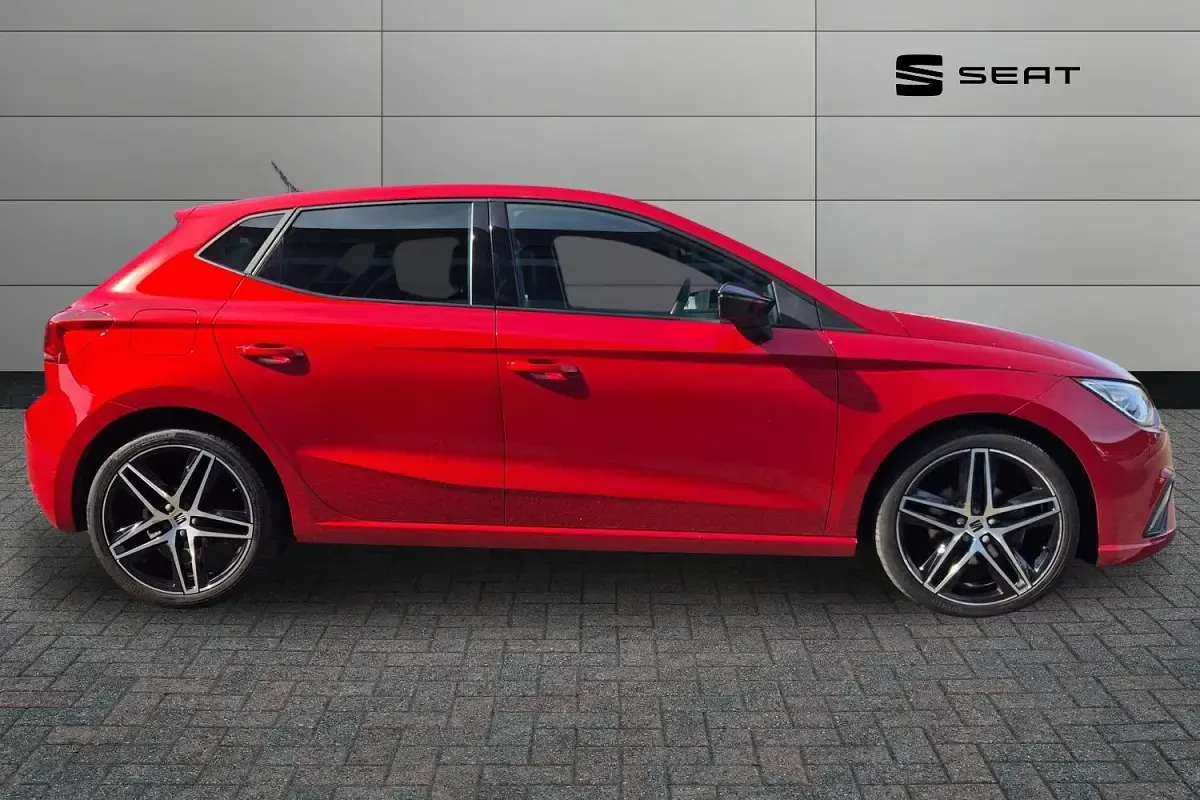Used Seat Ibiza FR 108 HP (79 kW) 2023 Red Hatchback