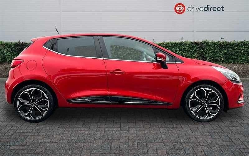 Used Renault Clio IV Iconic 90 HP (66 kW) 2019 Red Hatchback