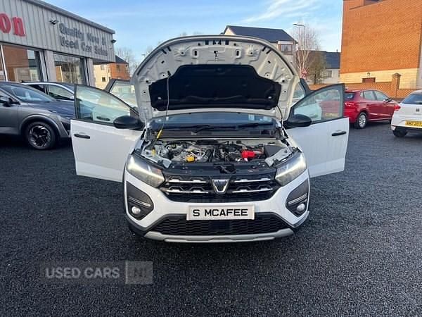 Used Dacia Jogger Essentiel 109 HP (80 kW) 2022 White MPV