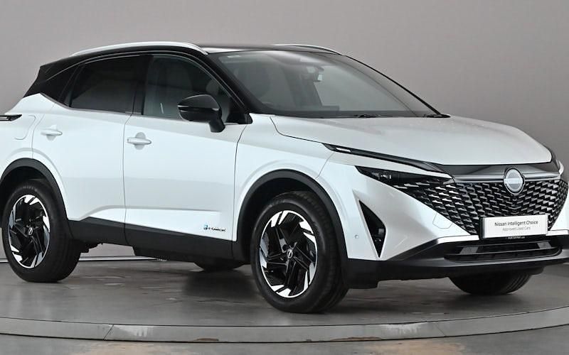 White Used 2024 Nissan Qashqai N-Connecta SUV | £25,499 (Fair price) - Image 1/4