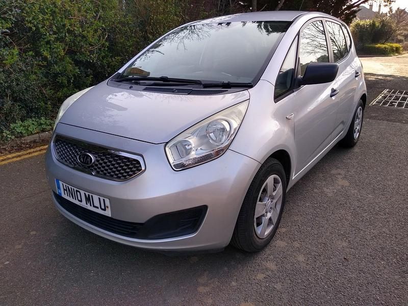 Used Kia Venga 2010 Silver Hatchback