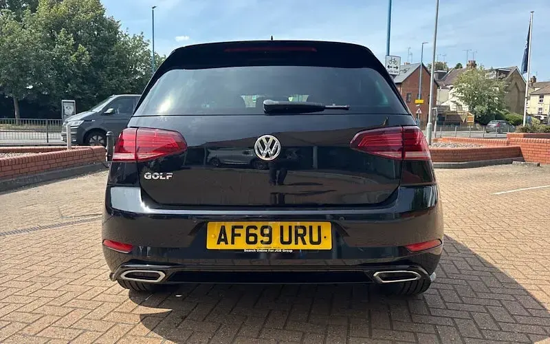 Used VW Golf VII R-line Edition 150 HP (110 kW) 2020 Hatchback