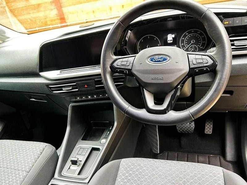 Used Ford Tourneo Connect Titanium 122 HP (89 kW) 2023 Black MPV