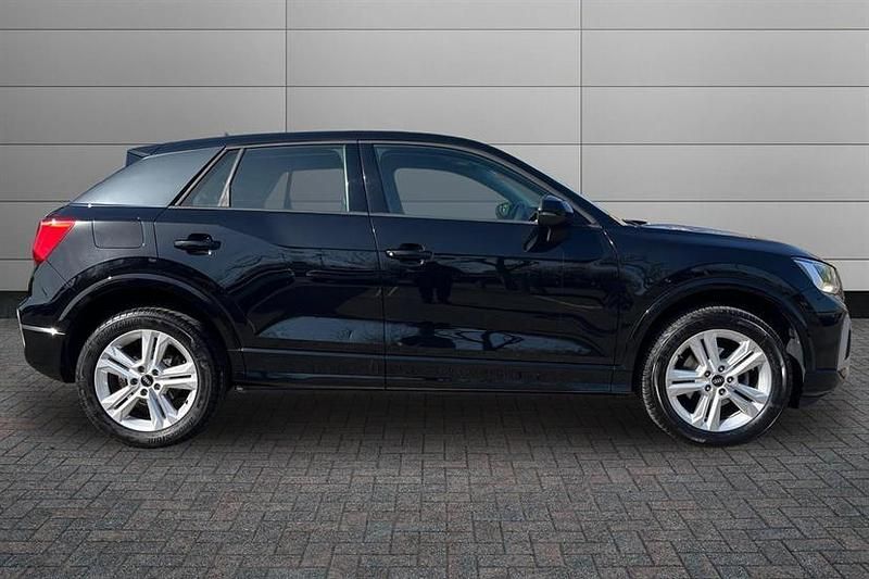Used Audi Q2 Sport 110 HP (80 kW) 2021 Black SUV