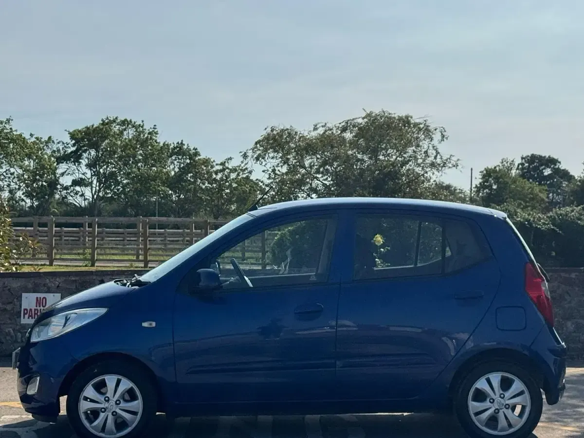 Used Hyundai i10 Active 86 HP (63 kW) 2012 Blue Hatchback