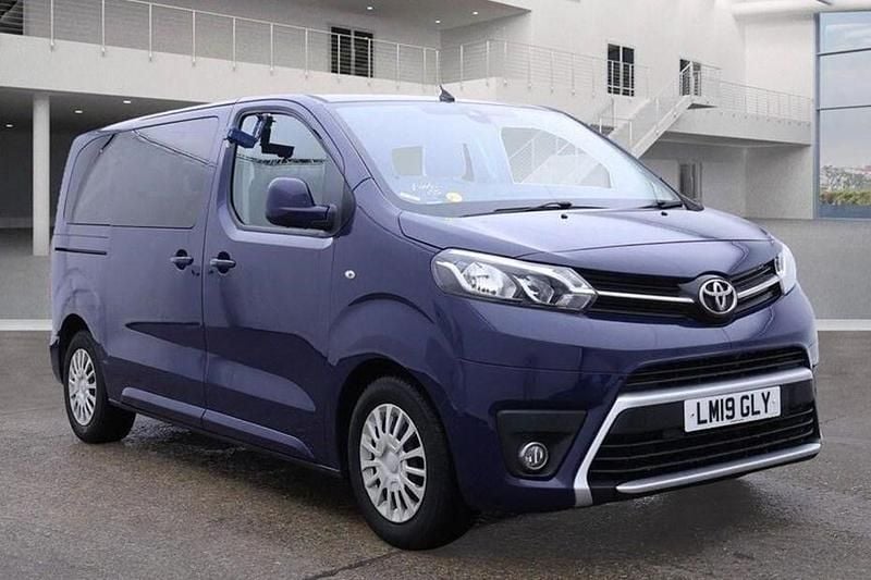 Used 2019 Toyota Proace Verso MPV | £16,990 (Good price) - Image 1/1