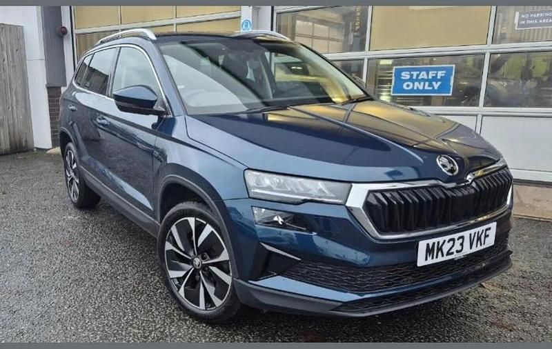 Used Skoda Karoq SE L 147 HP (108 kW) 2023 Petrol blue metallic SUV