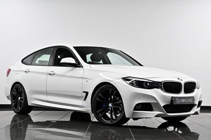 Used BMW 320 M Sport 2018 White Hatchback