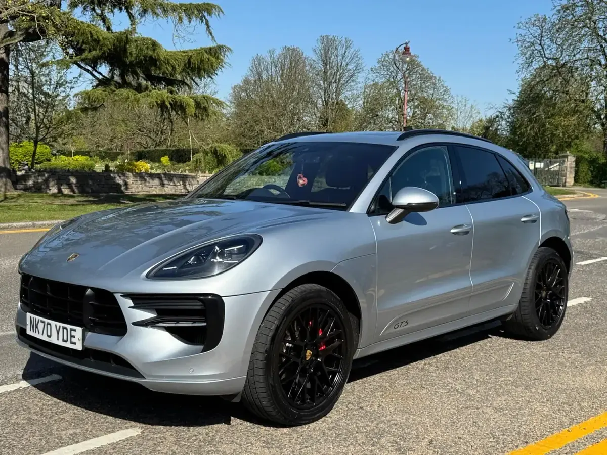 Used Porsche Macan 380 HP (279 kW) 2021 Silver SUV