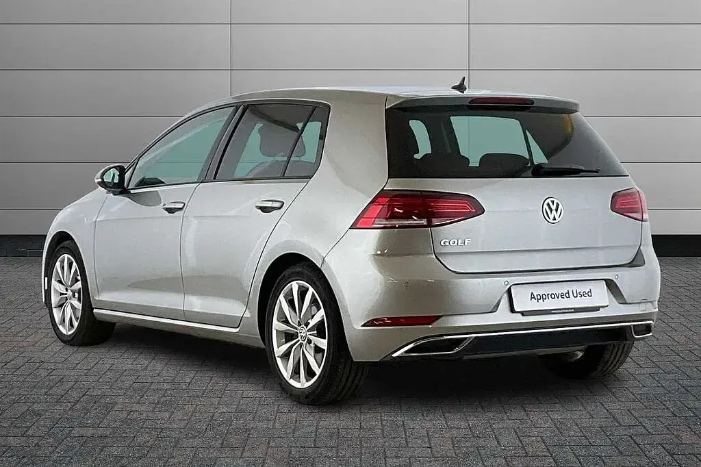 Used VW Golf VII GT 150 HP (110 kW) 2020 Tungsten silver Hatchback