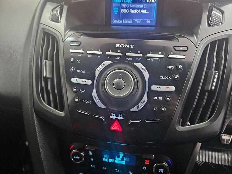 Used Ford Focus ST 2014 Red Hatchback