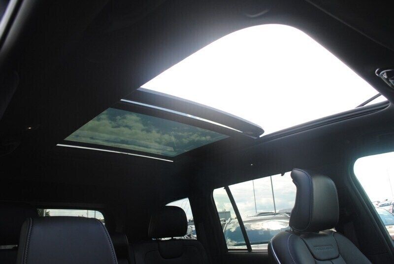 Used Jeep Grand Cherokee Overland 375 HP (275 kW) 2024 Black SUV