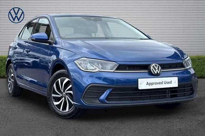 Used VW Polo Life 95 HP (69 kW) 2024 Blue Hatchback