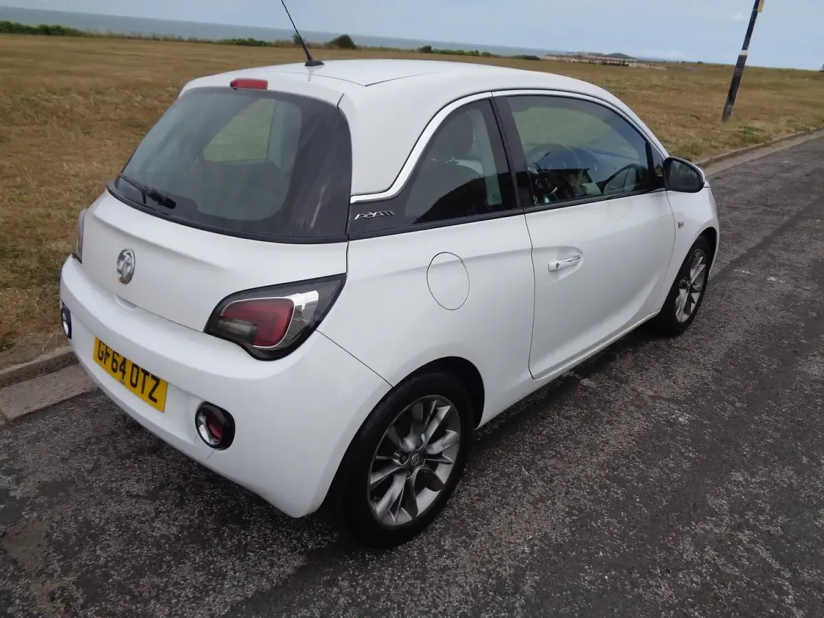 Used Vauxhall Adam Jam 87 HP (63 kW) 2014 White Hatchback