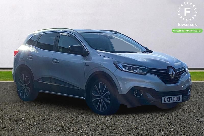 Silver Used 2017 Renault Kadjar Signature S SUV | £12,399 (Fair price) - Image 1/3