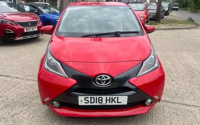 Usado Toyota Aygo x-style 69 HP (50 kW) 2018 Citadino