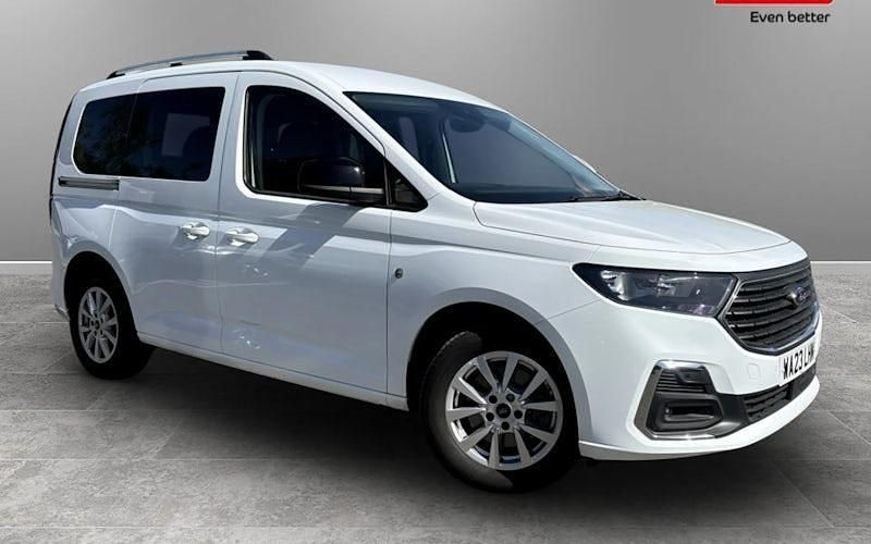 Used Ford Tourneo Titanium 114 HP (83 kW) 2024 Estate