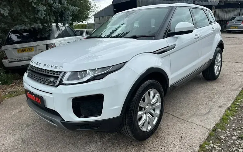 Used Land Rover Range Rover evoque SE 150 HP (110 kW) 2018 Hatchback