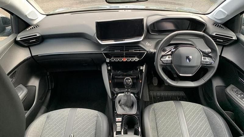 Used Peugeot 208 Allure 101 HP (74 kW) 2024 Grey Hatchback