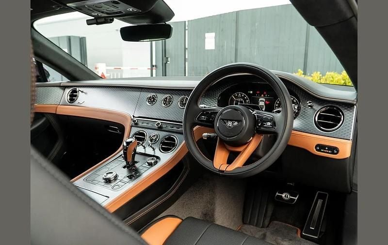 Used Bentley Continental 670 HP (492 kW) 2026 Green Coupe