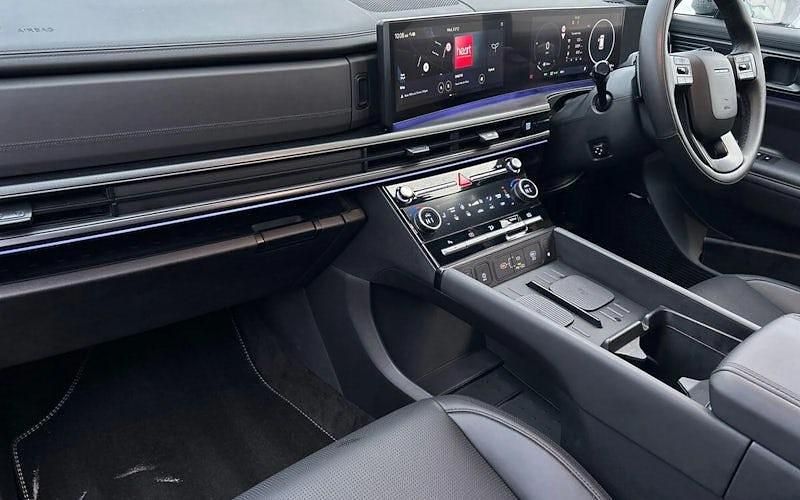 Used Hyundai Santa Fe 215 HP (158 kW) 2025 Grey SUV