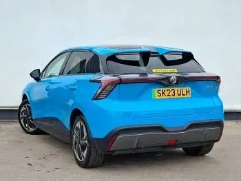 Used MG MG4 EV Trophy 149 kW (203 HP) 2023 Blue Hatchback