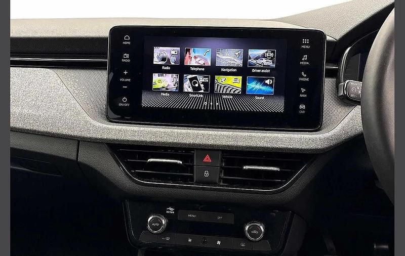 Used Skoda Kamiq SE 113 HP (83 kW) 2025 Moon white metallic SUV