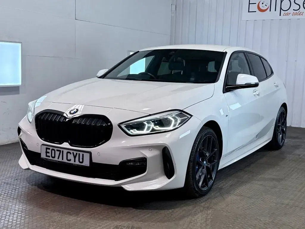 Used BMW 118 M Sport 136 HP (100 kW) 2021 White Hatchback