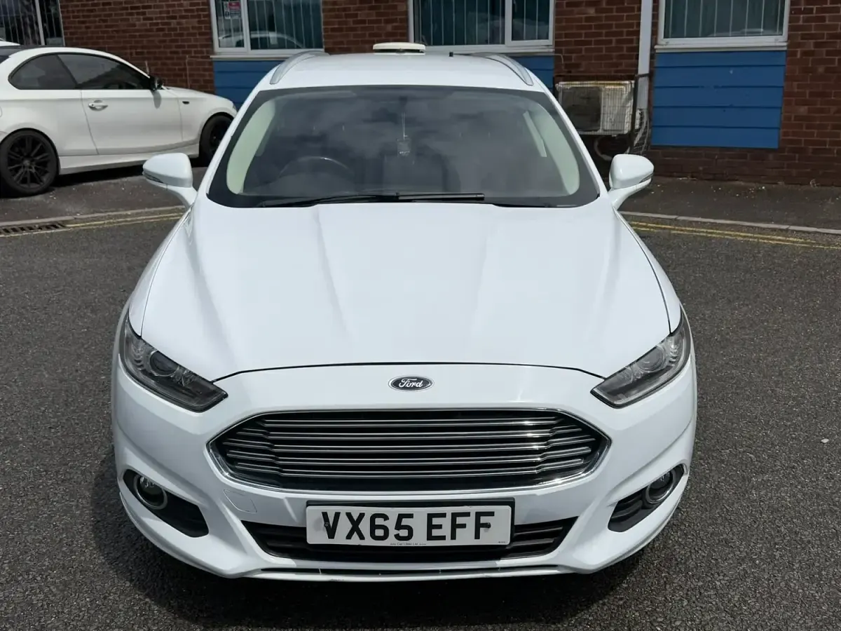 Used Ford Mondeo Zetec 2015 White Estate