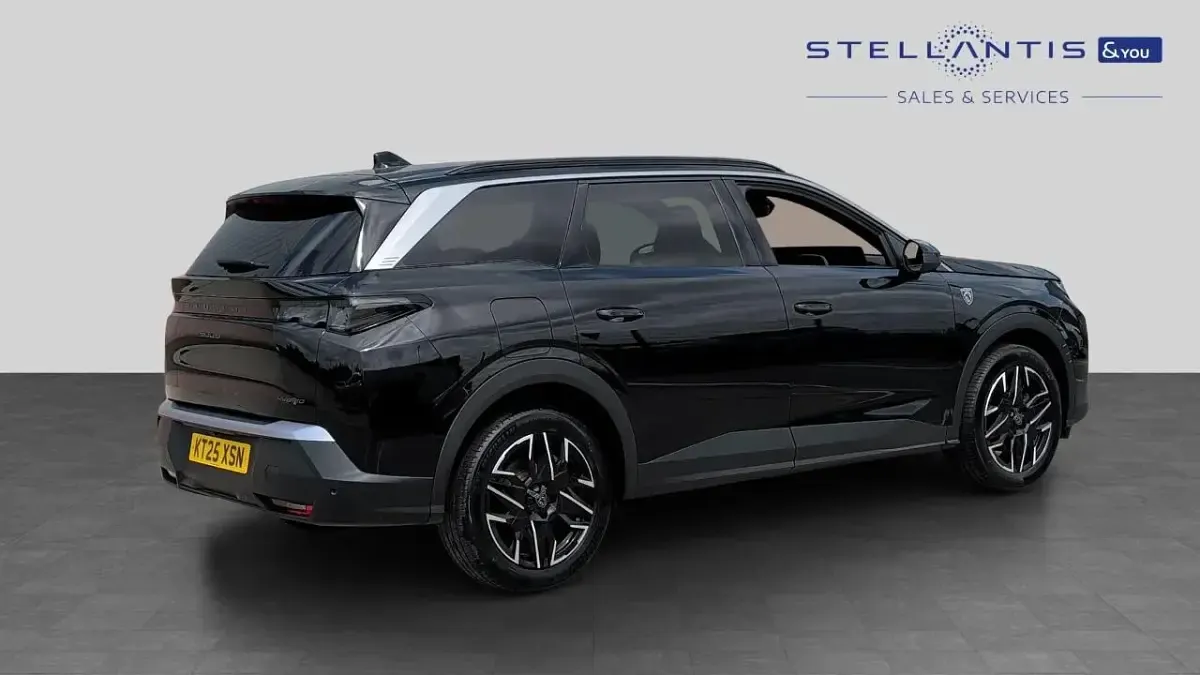 Used Peugeot 5008 Allure 143 HP (105 kW) 2025 Black SUV