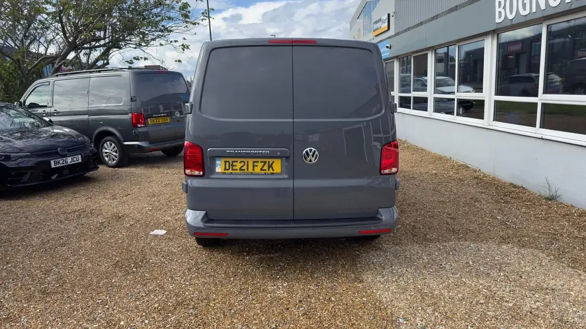 Used VW Transporter Highline 150 HP (110 kW) 2021 Grey Van