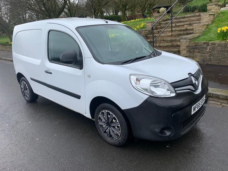 Used Renault Kangoo 2015 White MPV