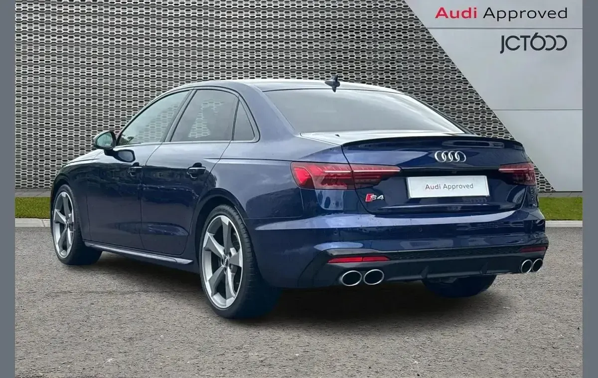 Used Audi A4 Black Edition 341 HP (250 kW) 2020 Blue Sedan