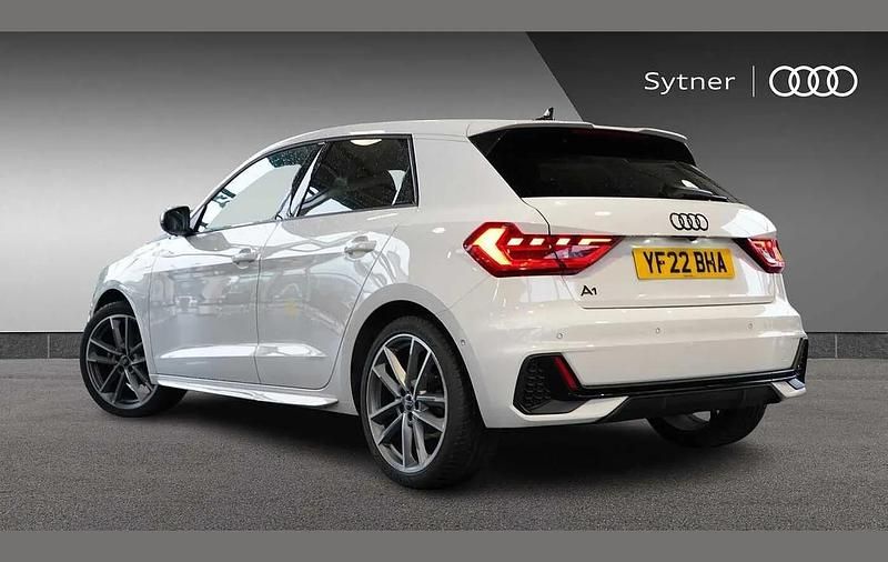 Used Audi A1 Advanced 147 HP (108 kW) 2022 White Hatchback