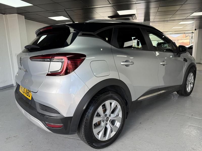 Second-hand Renault Captur Iconic 2020 Gri SUV