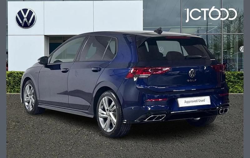 Used VW Golf VIII R-line 150 HP (110 kW) 2023 Blue Hatchback