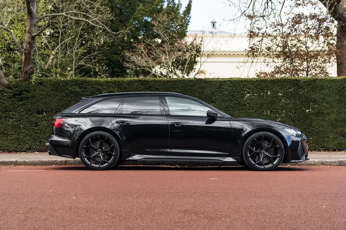 Used Audi RS6 Advanced 2025 Black Estate