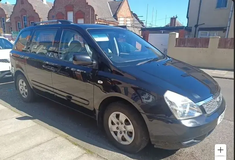 Used Kia Sedona 2011 Black MPV