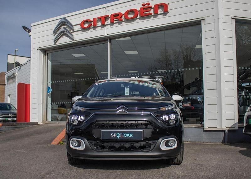 Begagnad Citroën C3 PureTech 108 HK (79 kW) 2022 Svart Halvkombi