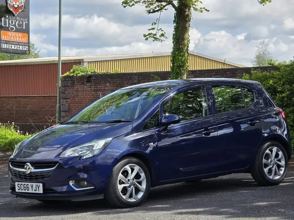 Second-hand Vauxhall Corsa SRi 2016 Albastru Hatchback
