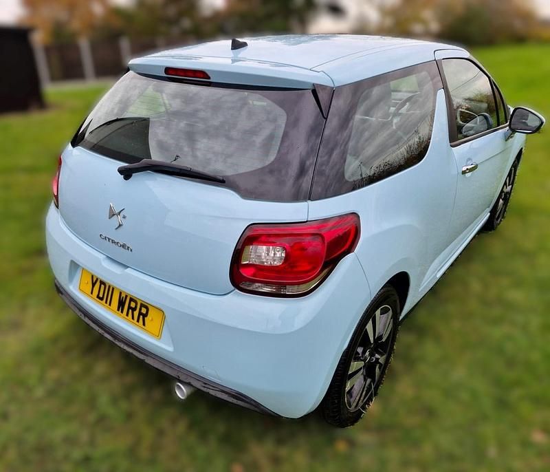 Used Citroën DS3 95 HP (69 kW) 2011 Blue Hatchback