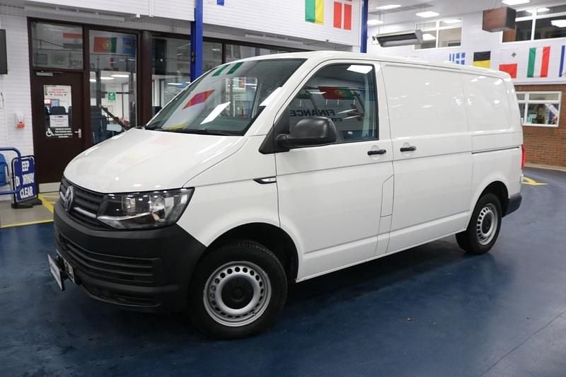Used VW T6 Startline 102 HP (75 kW) 2017 White Van