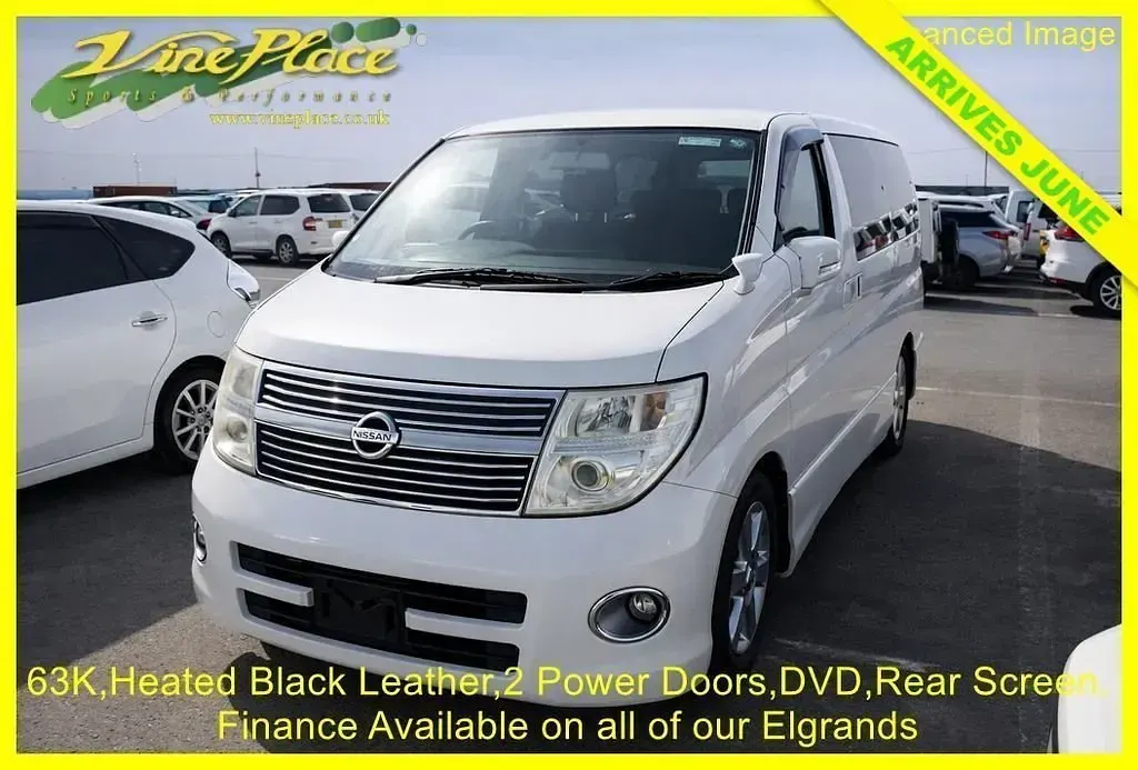 Used Nissan Elgrand 2008 White MPV